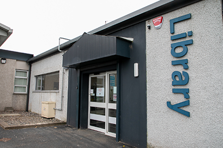 Ballynahinch Library exterior